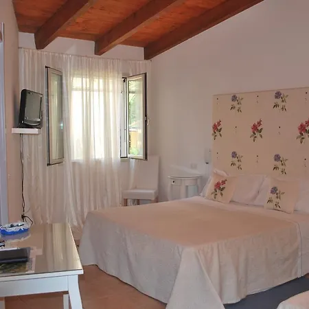 La Jacaranda Guest house